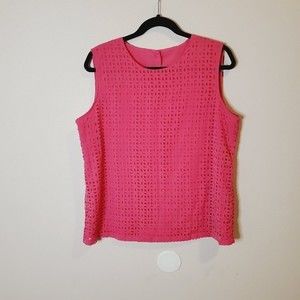 Hot Pink eyelet cutouts sleeveless buttons up the back Top size XL